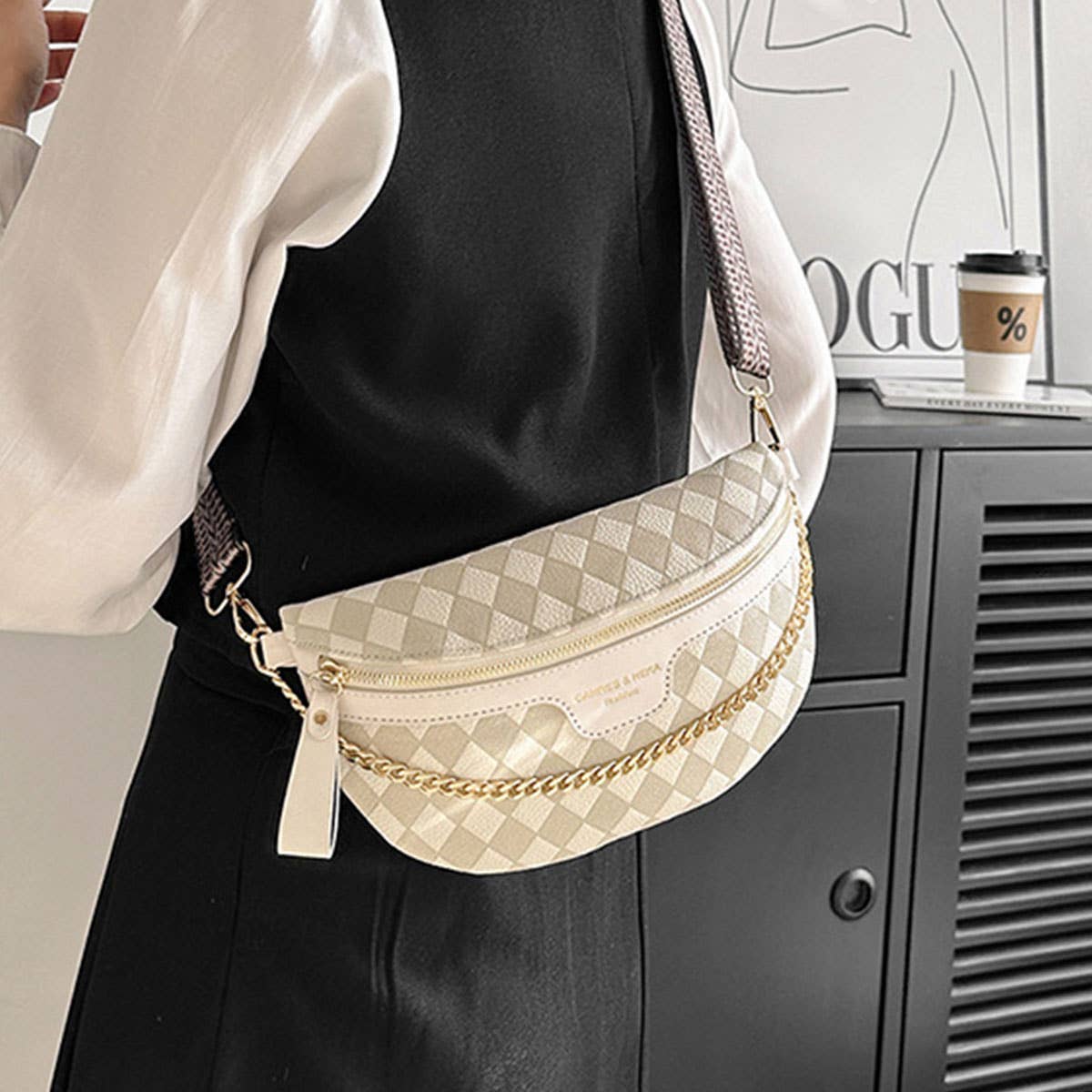PYRAMID CHECK PU EVERYDAY BELT BAG,CROSSBODY BAG_CWAB0911