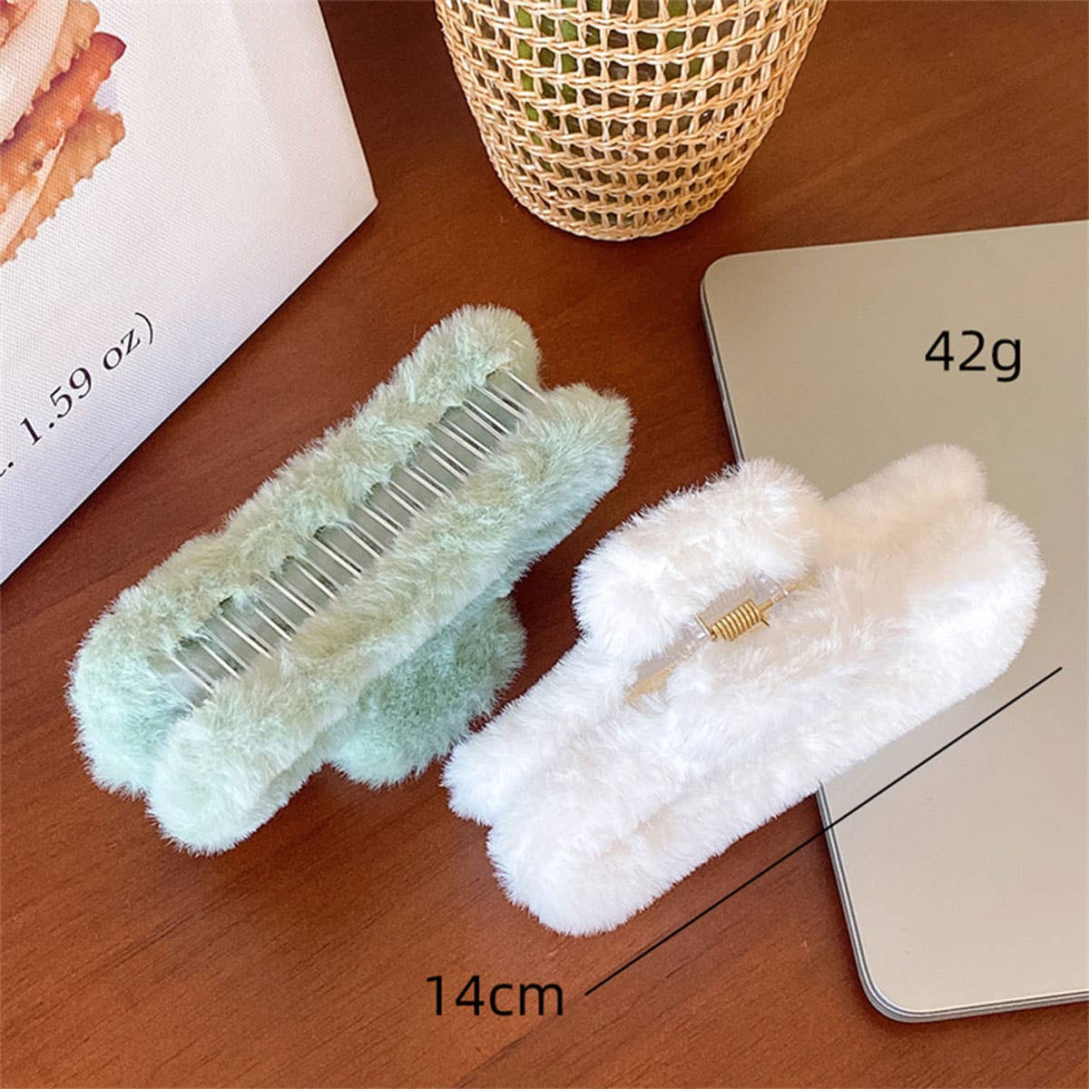 5.5"IN SOLID RECTANGULAR FUZZY CLAW CLIPS FOR HAIR_CWABE0198