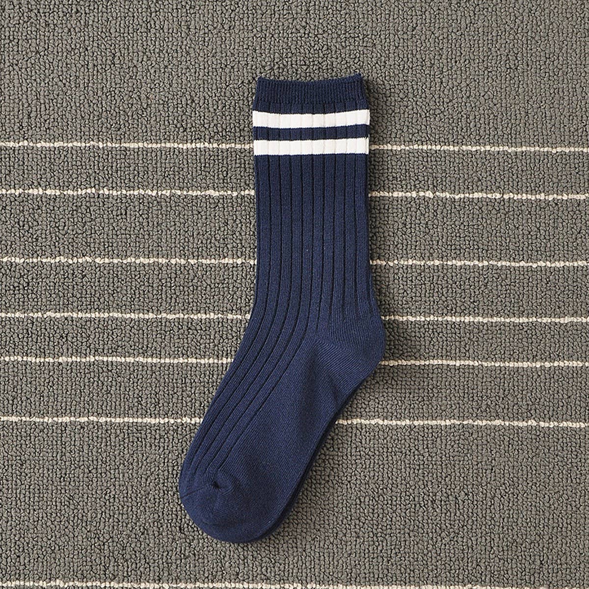 WO-STRIPED PREPPY MID-LENGTH SOCKS_CWMS0995