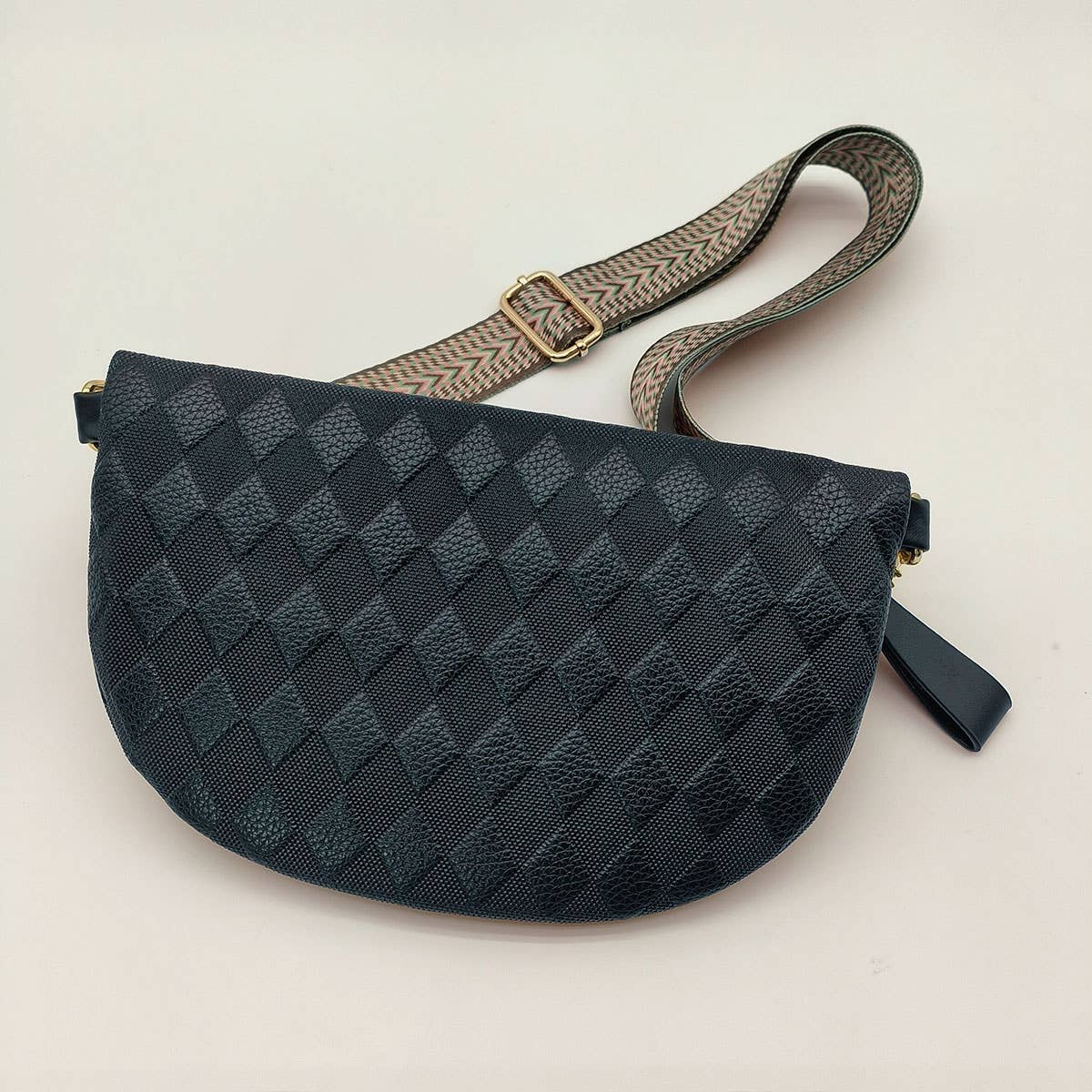 PYRAMID CHECK PU EVERYDAY BELT BAG，CROSSBODY BAG_CWAB0911