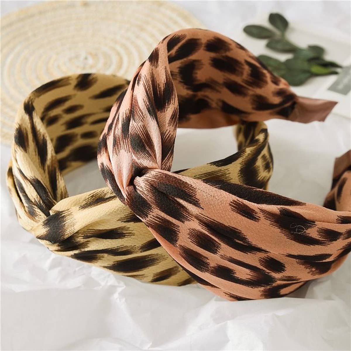 WIDE LEOPARD PRINT CROSS HEADBAND_CWAHA1710