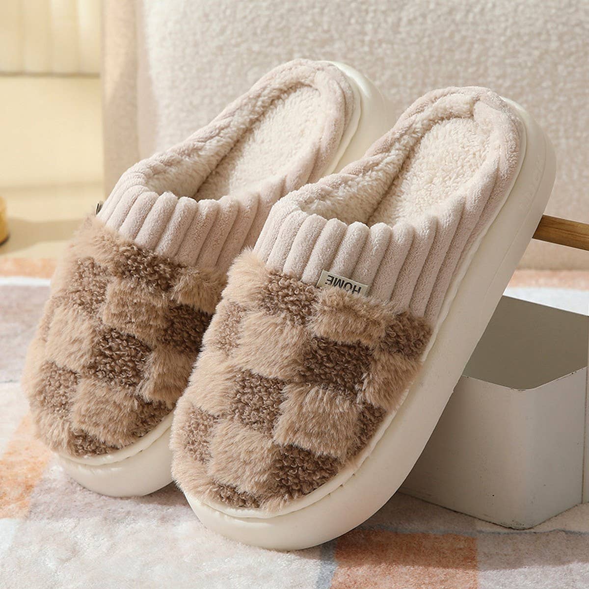 CHECKERED FUZZY WARMIES SLIPPERS_CWSHS0270